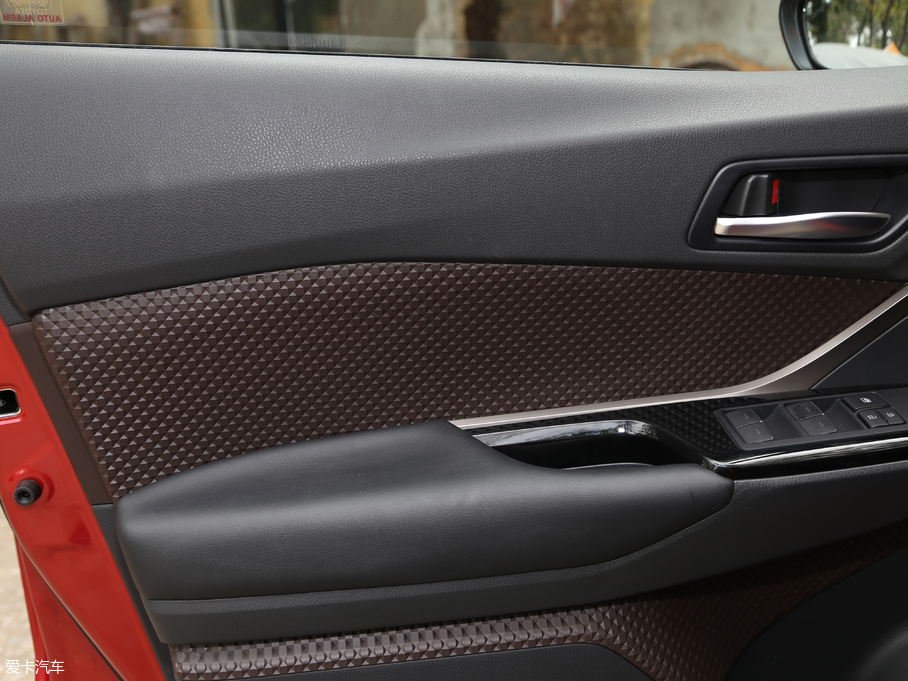 2018SC-HR 2.0L CVTŞ V