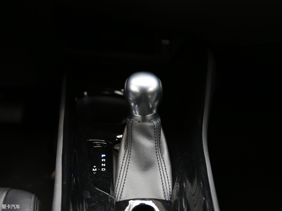 2018���S��C-HR 2.0L CVT��Ş�� ��V