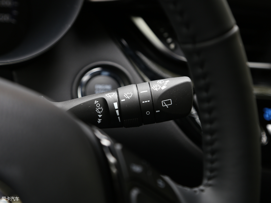 2018SC-HR 2.0L CVTŞ V