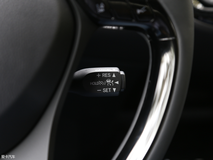 2018SC-HR 2.0L CVTŞ V