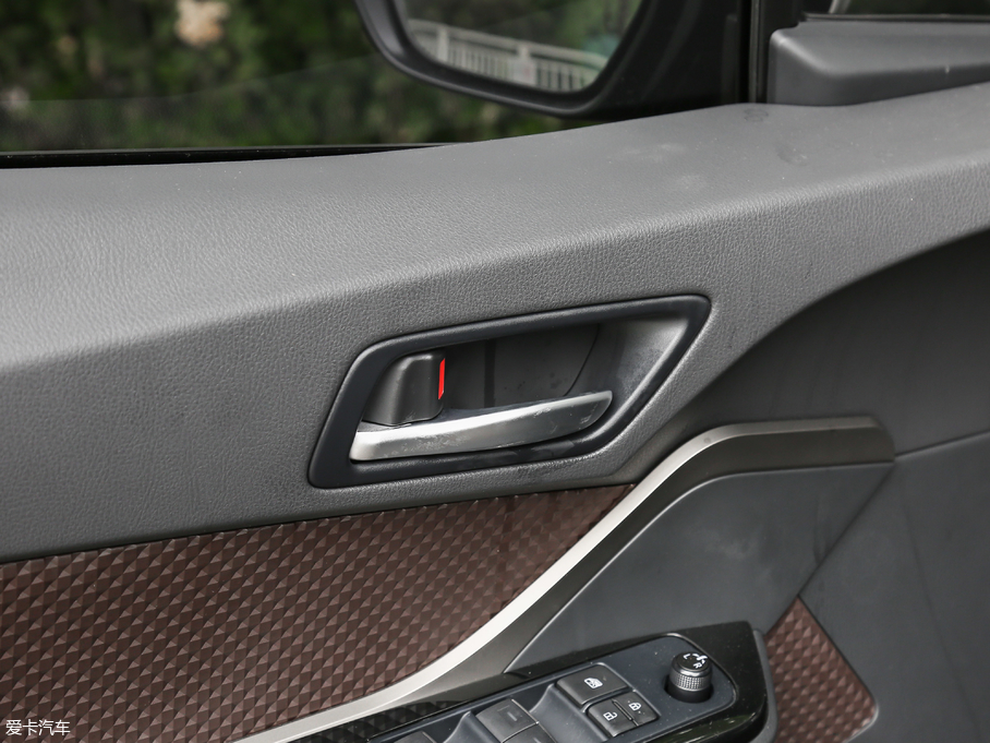 2018SC-HR 2.0L CVTŞ V