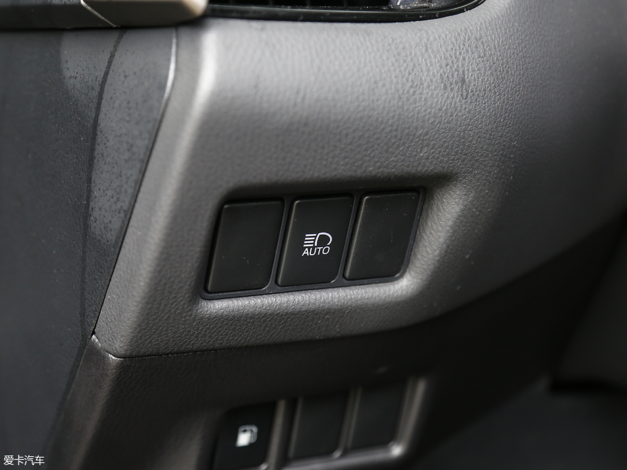 2018SC-HR 2.0L CVTŞ V