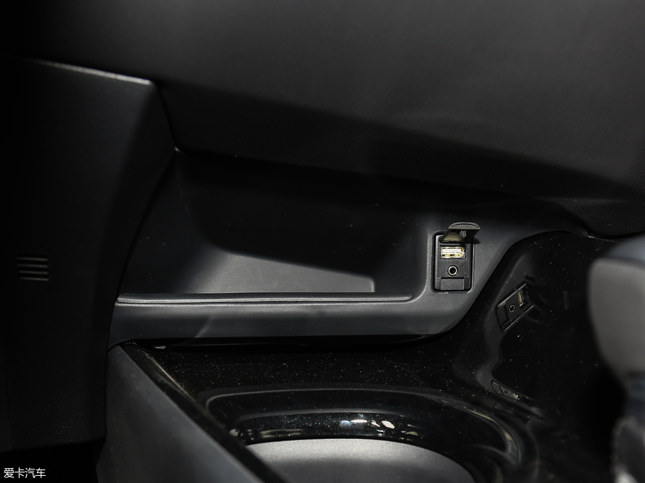 2018SC-HR 2.0L CVTŞ V