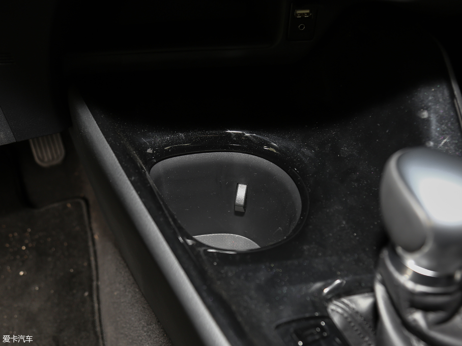 2018SC-HR 2.0L CVTŞ V