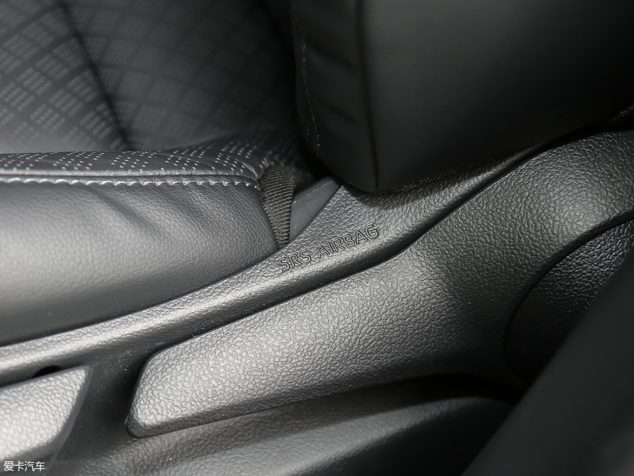 2018SC-HR 2.0L CVTŞ V