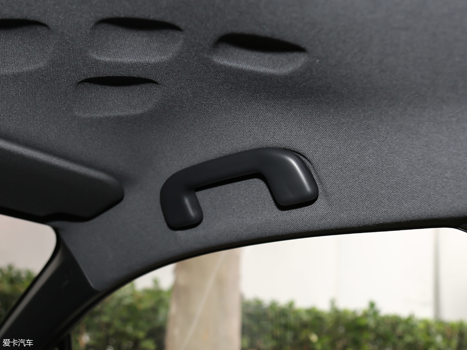 2018SC-HR 2.0L CVTŞ V