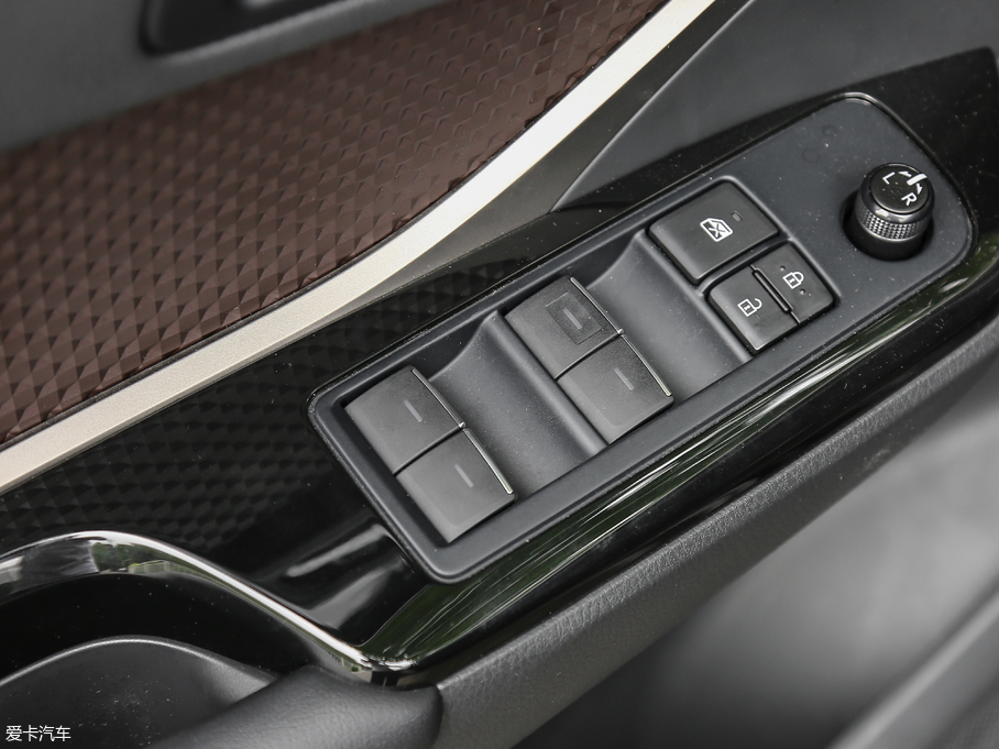 2018SC-HR 2.0L CVTŞ V