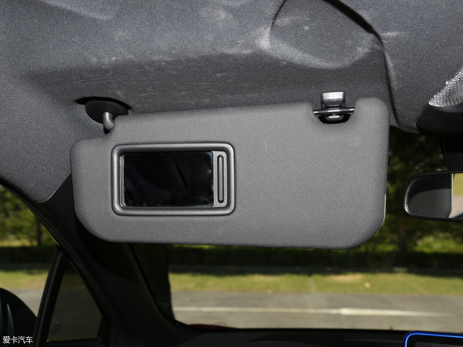 2018SC-HR 2.0L CVTA V