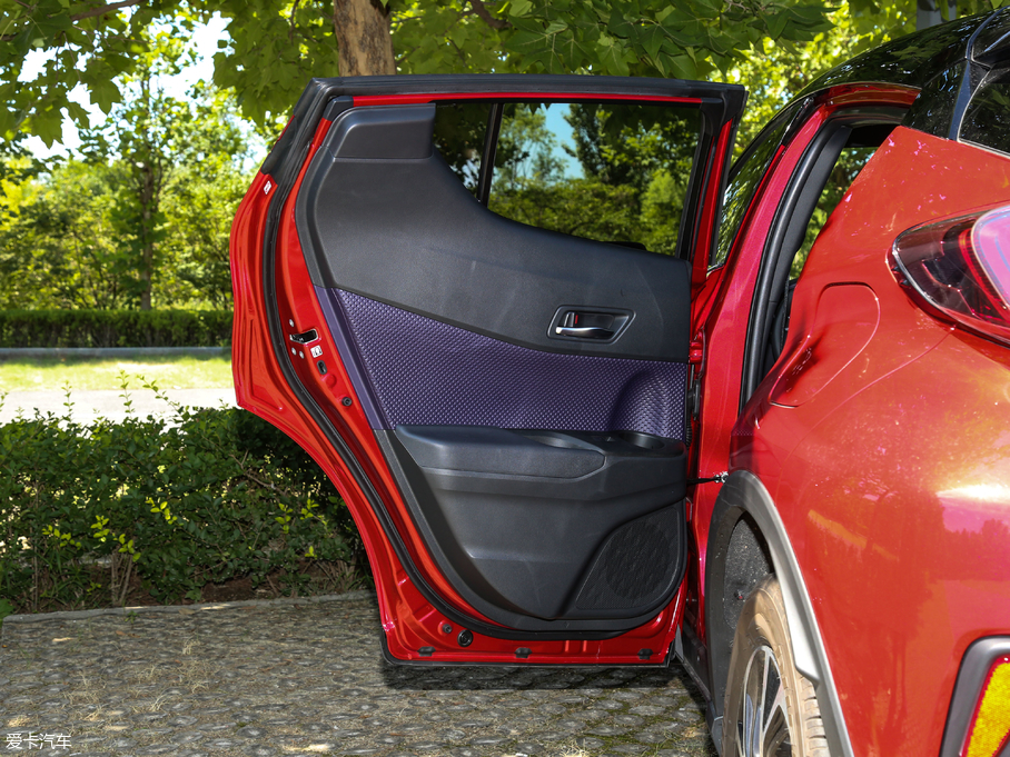 2018SC-HR 2.0L CVTA V