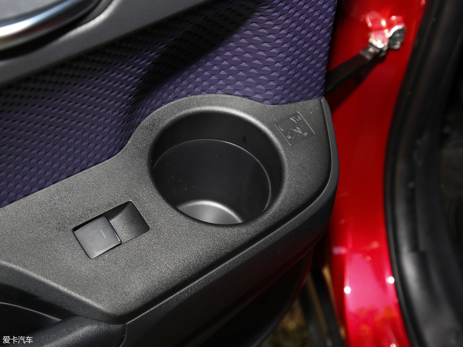 2018SC-HR 2.0L CVTA V