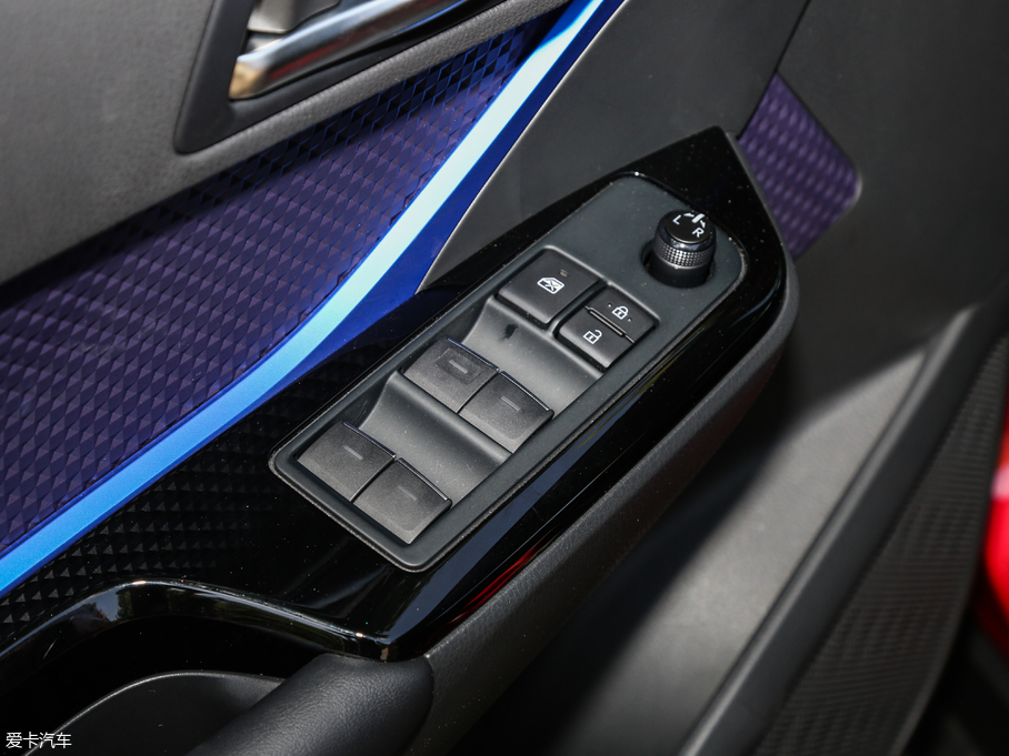 2018SC-HR 2.0L CVTA V