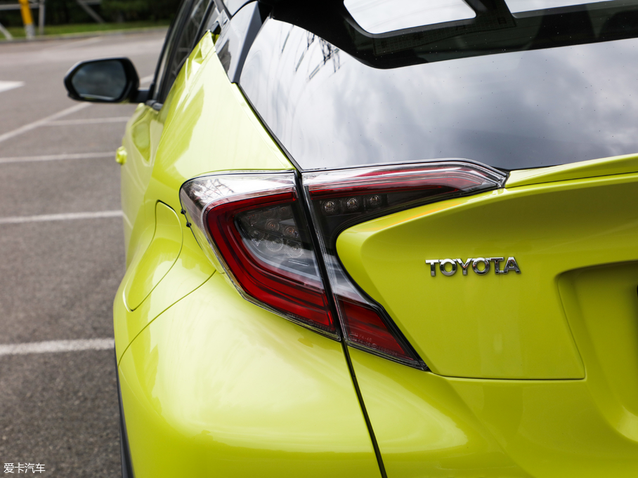 2018SC-HR 2.0L CVTŞ V