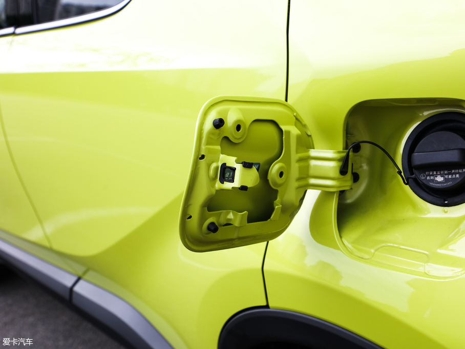 2018SC-HR 2.0L CVTŞ V