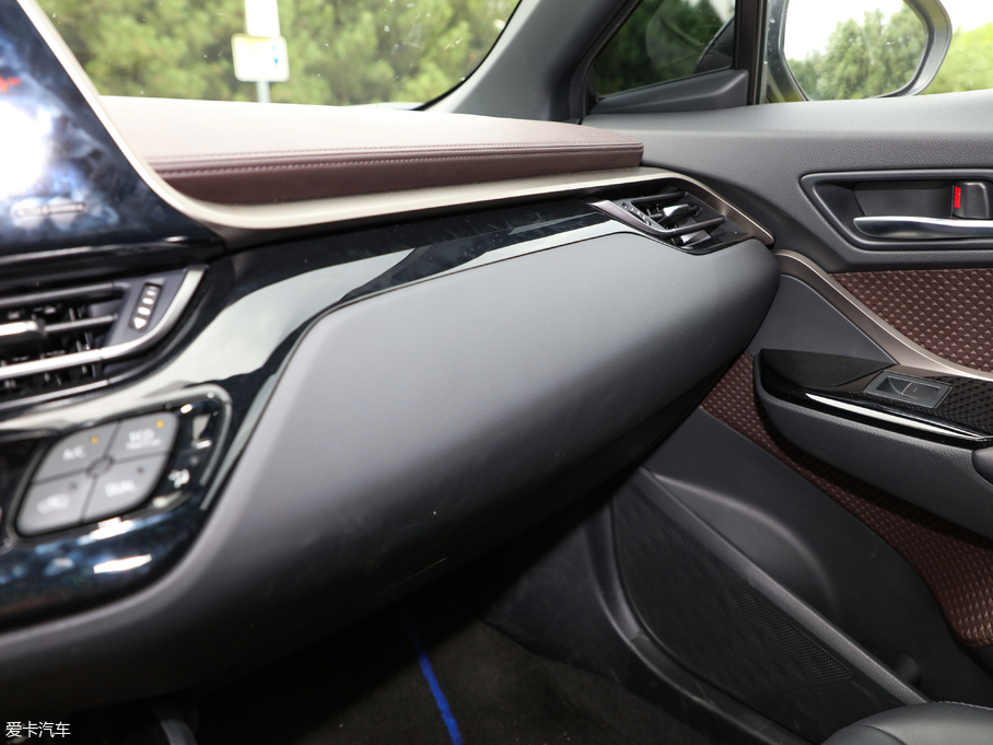 2018SC-HR 2.0L CVTŞ V