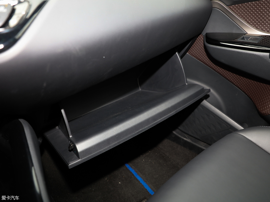 2018SC-HR 2.0L CVTŞ V