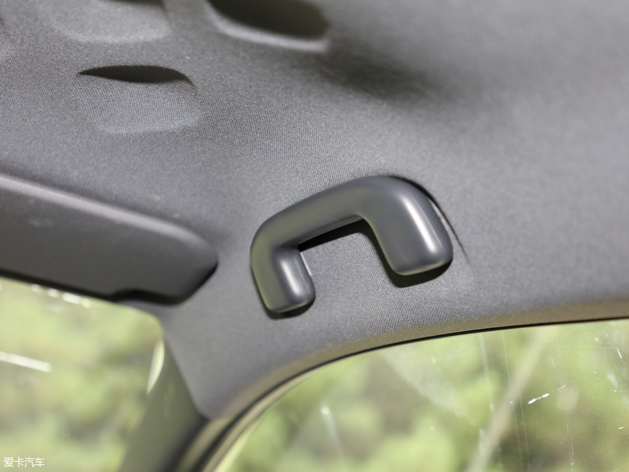 2018SC-HR 2.0L CVTŞ V