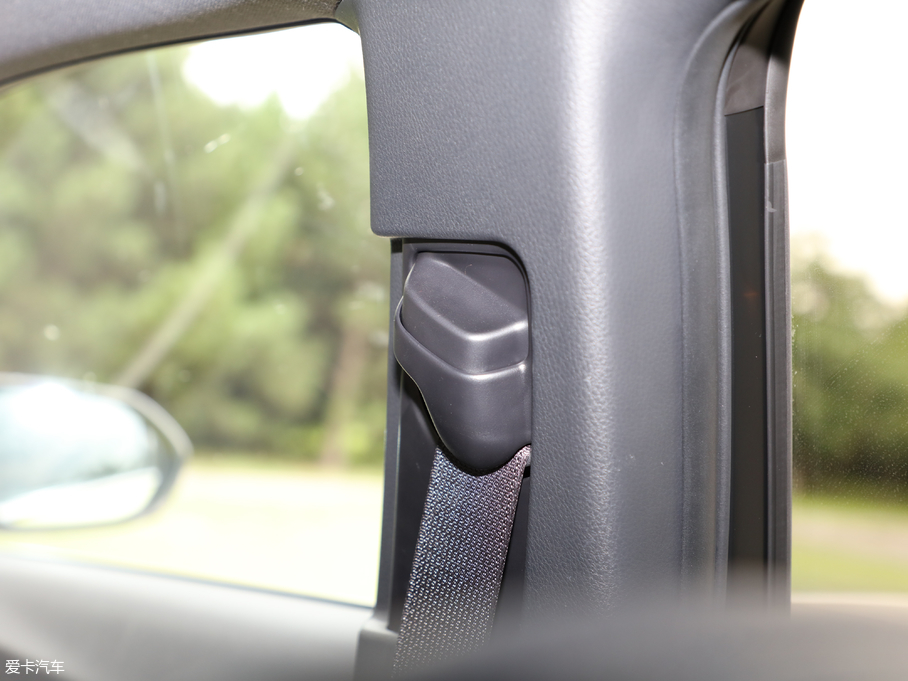 2018SC-HR 2.0L CVTŞ V