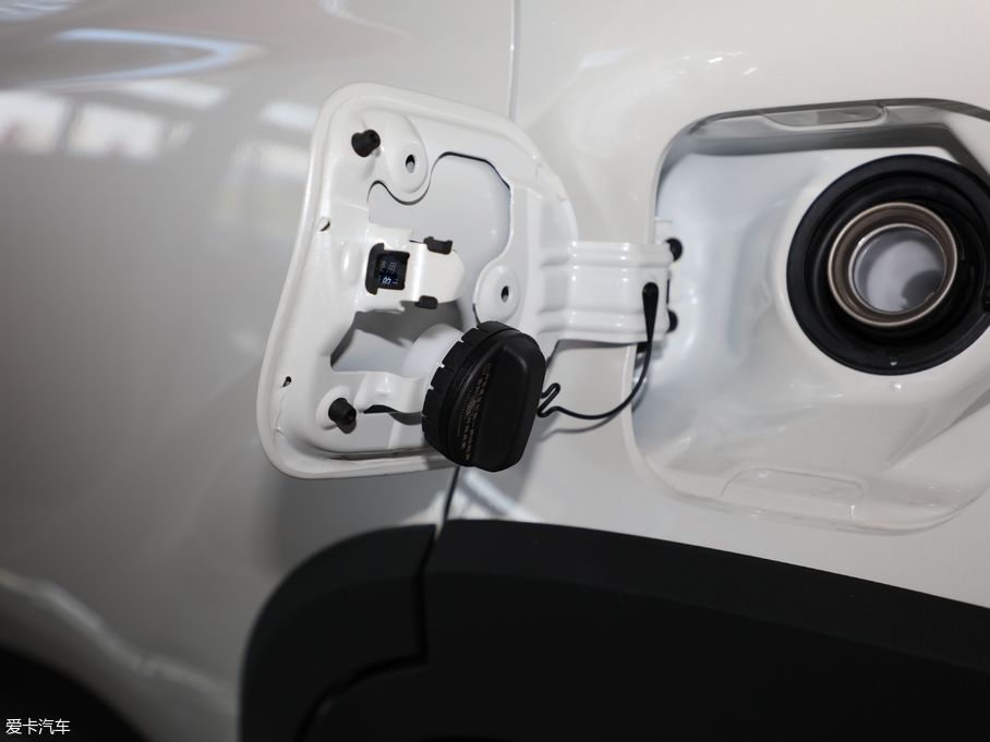 2018���S��C-HR 2.0L CVT��Խ�I�Ȱ� ��V