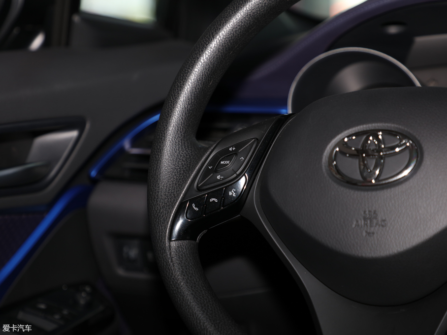 2018���S��C-HR 2.0L CVT��Խ�I�Ȱ� ��V