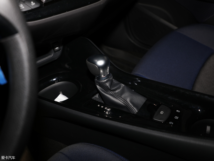 2018���S��C-HR 2.0L CVT��Խ�I�Ȱ� ��V