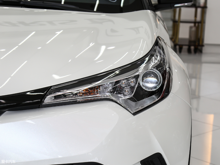 2018SC-HR 2.0L CVTIȰ V