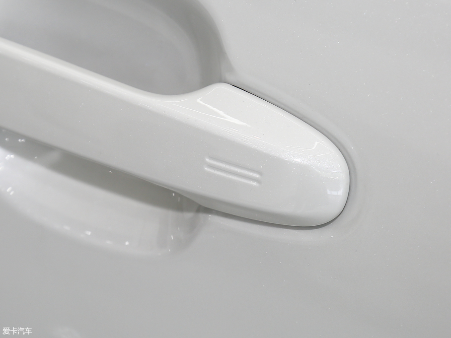 2018SC-HR 2.0L CVTIȰ V