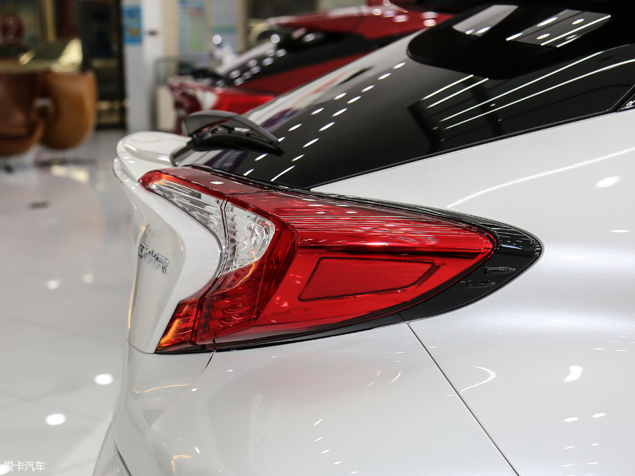 2018SC-HR 2.0L CVTI(lng)Ȱ V