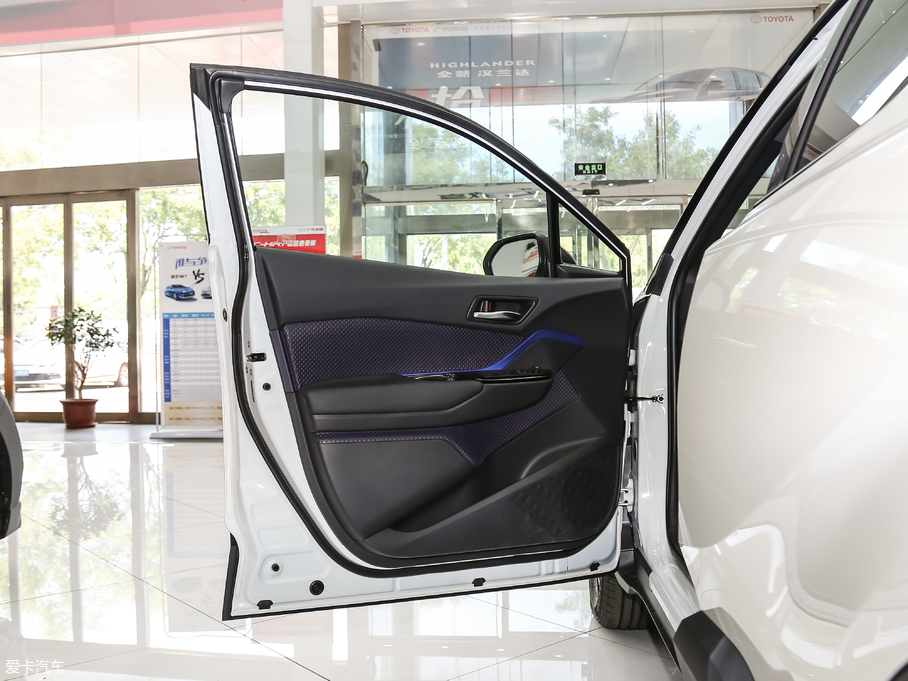 2018SC-HR 2.0L CVTI(lng)Ȱ V