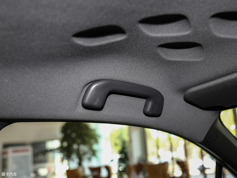 2018SC-HR 2.0L CVTI(lng)Ȱ V