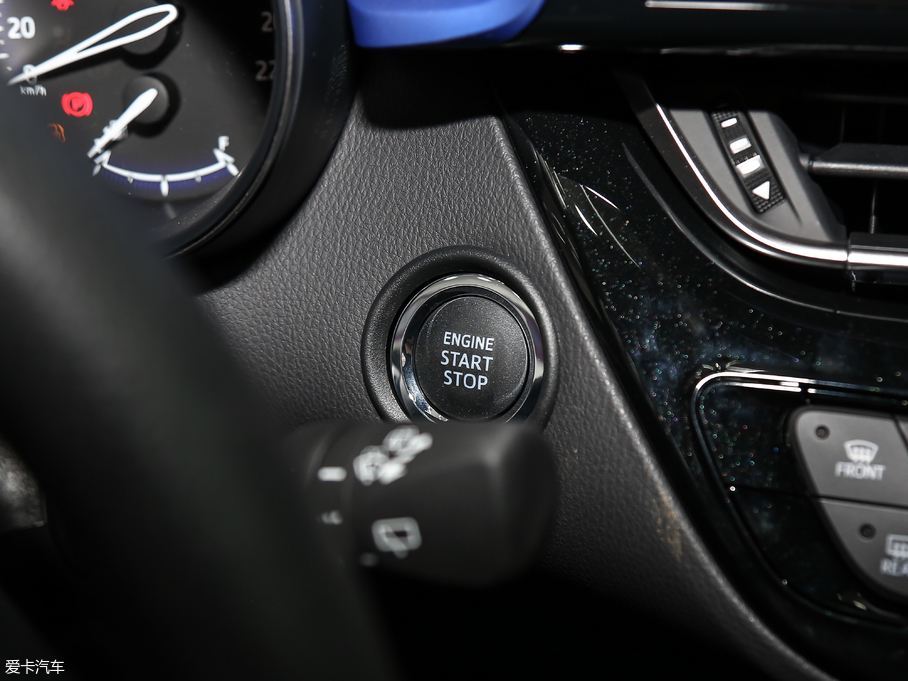 2018SC-HR 2.0L CVTIȰ V