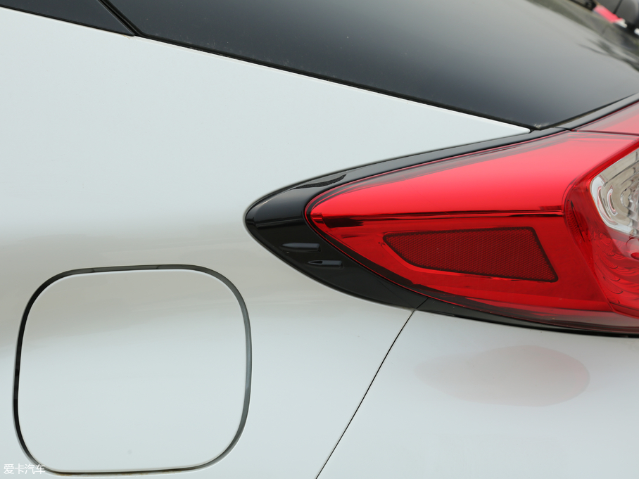 2018SC-HR 2.0L CVTI؄e V