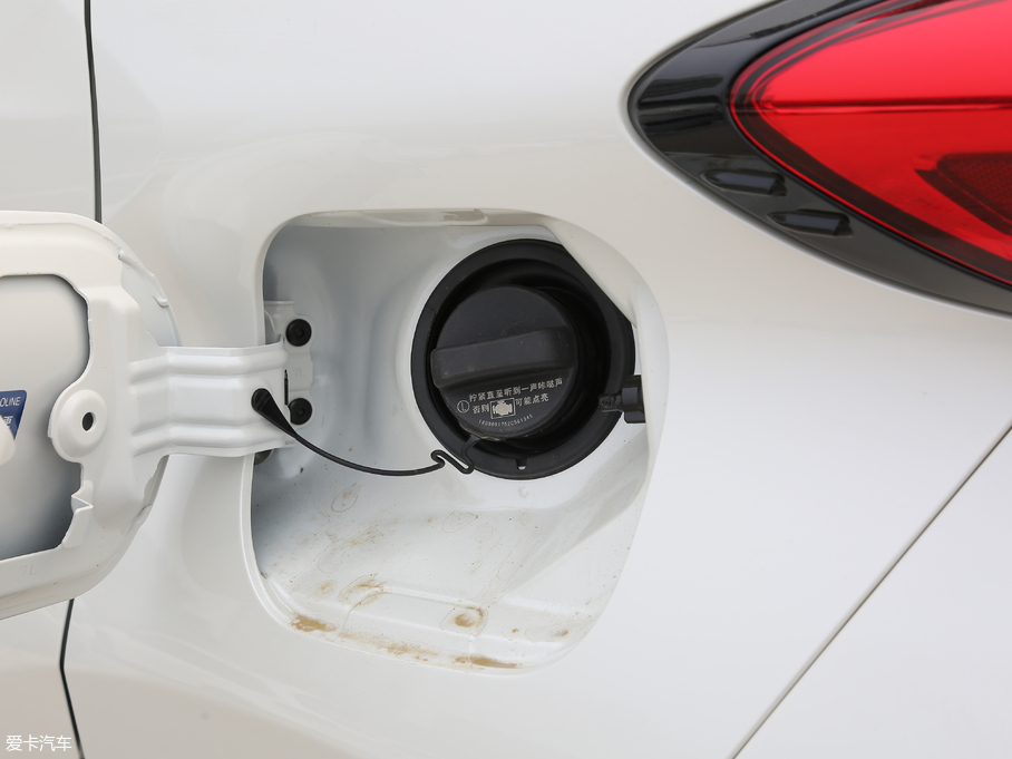 2018SC-HR 2.0L CVTI؄e V