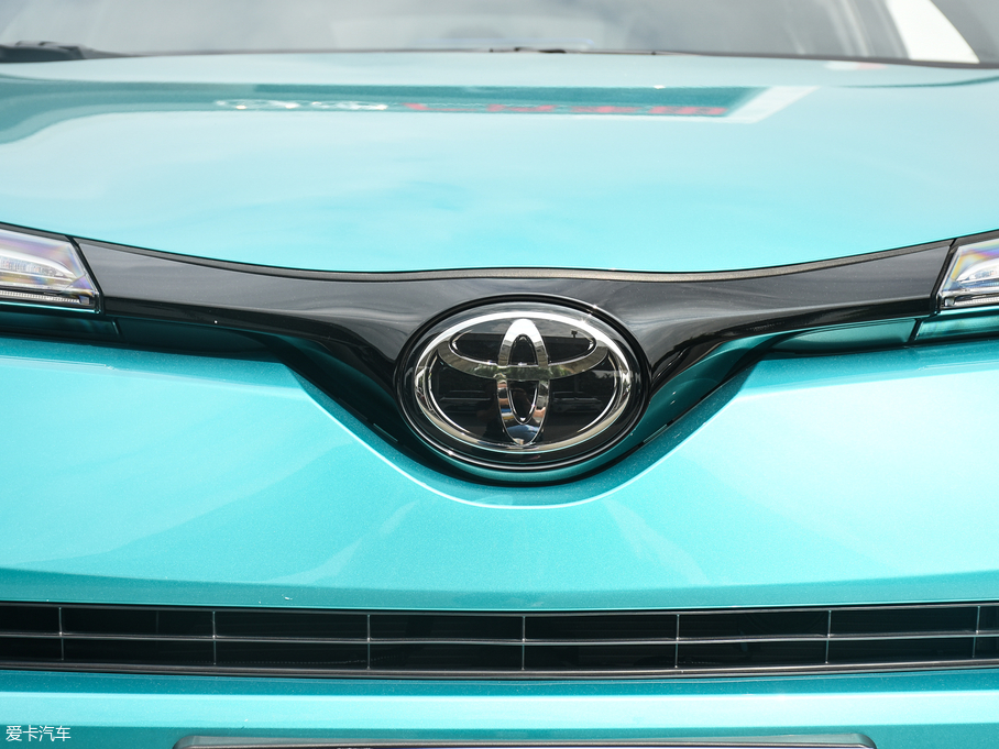 2018SC-HR 촰 2.0L CVTA V