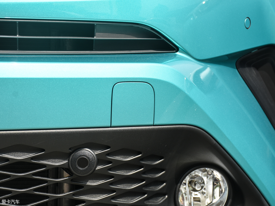 2018SC-HR 촰 2.0L CVTA V