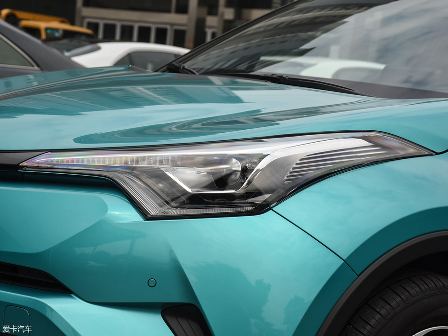 2018SC-HR 촰 2.0L CVTA V