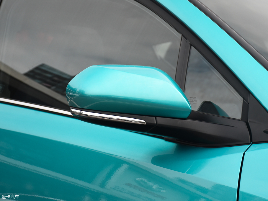 2018SC-HR 촰 2.0L CVTA V