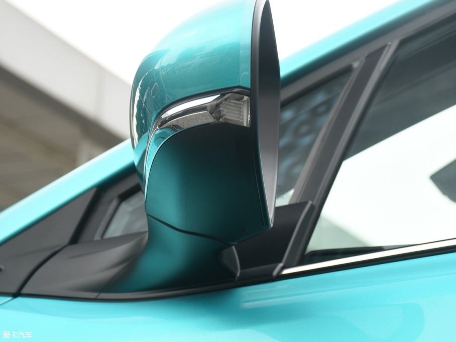 2018SC-HR 촰 2.0L CVTA (gu)V