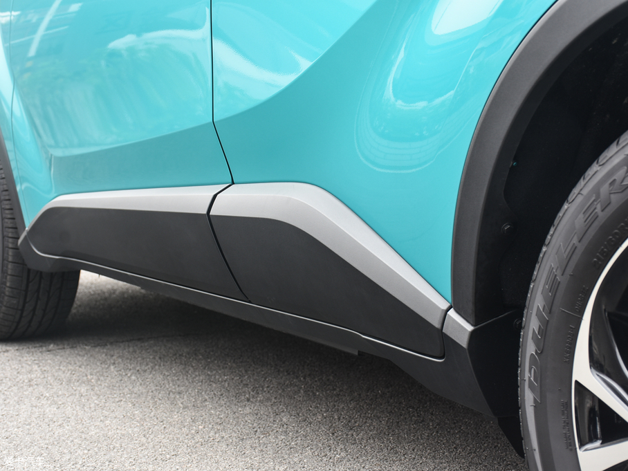 2018���S��C-HR �촰�� 2.0L CVT���A�� ��V