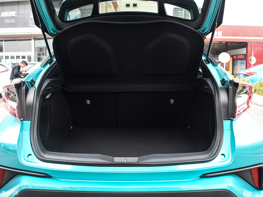 2018SC-HR 촰 2.0L CVTA V