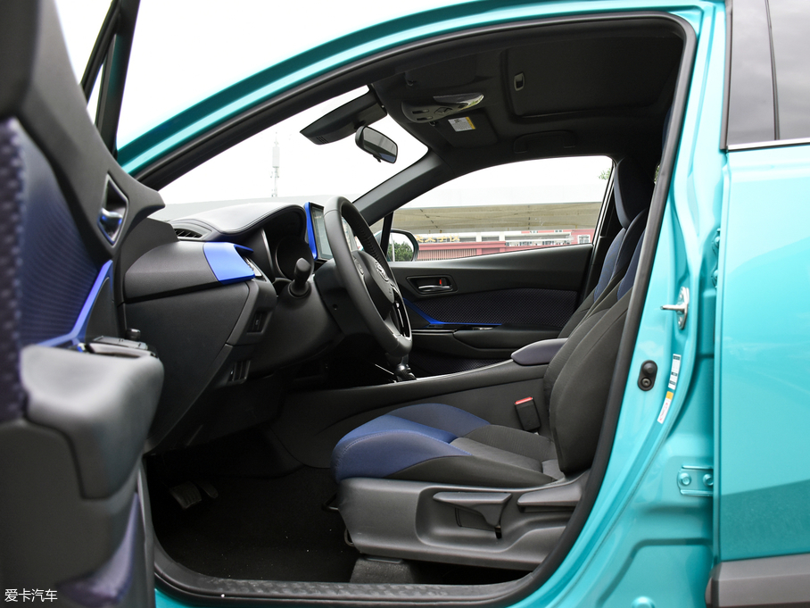 2018SC-HR 촰 2.0L CVTA V