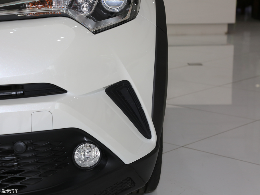 2018SC-HR 2.0L CVTIȰ V