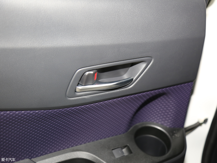 2018SC-HR 2.0L CVTIȰ V