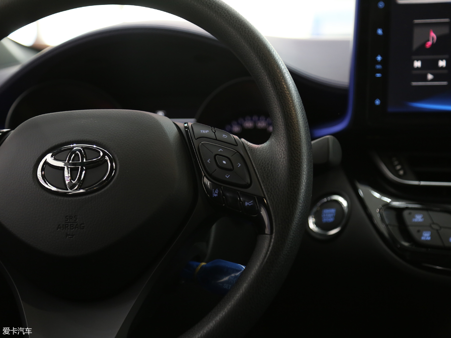 2018���S��C-HR 2.0L CVT�����I�Ȱ� ��V