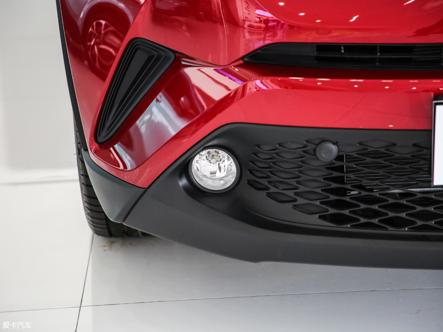 2018���S��C-HR 2.0L CVT�����I�Ȱ� ��V