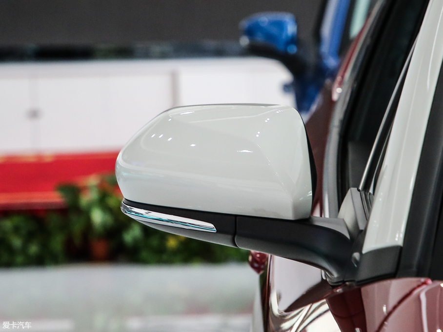 2018SC-HR 2.0L CVTIȰ V