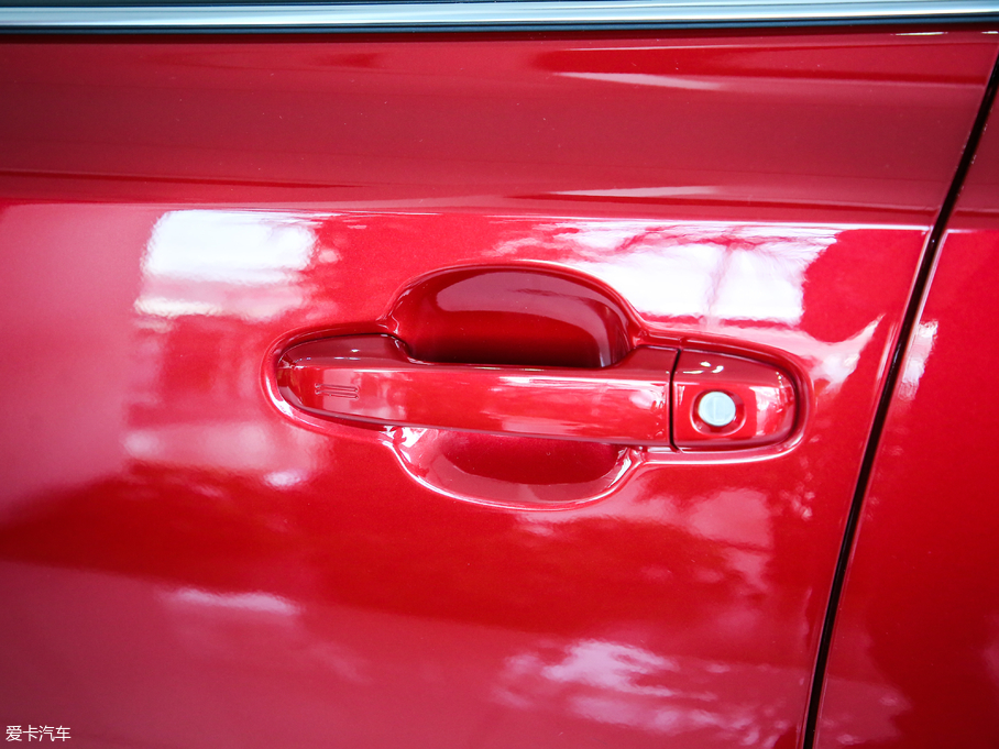 2018SC-HR 2.0L CVTIȰ V