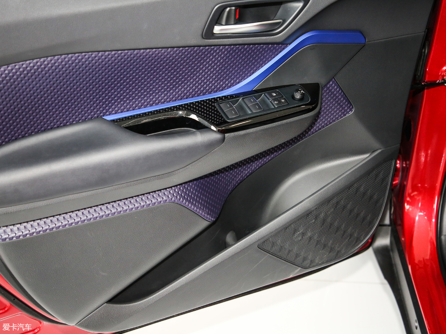 2018SC-HR 2.0L CVTIȰ V