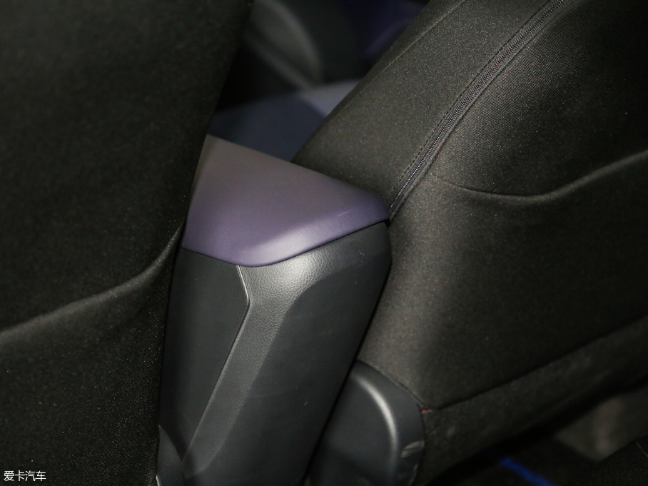 2018SC-HR 2.0L CVTIȰ V