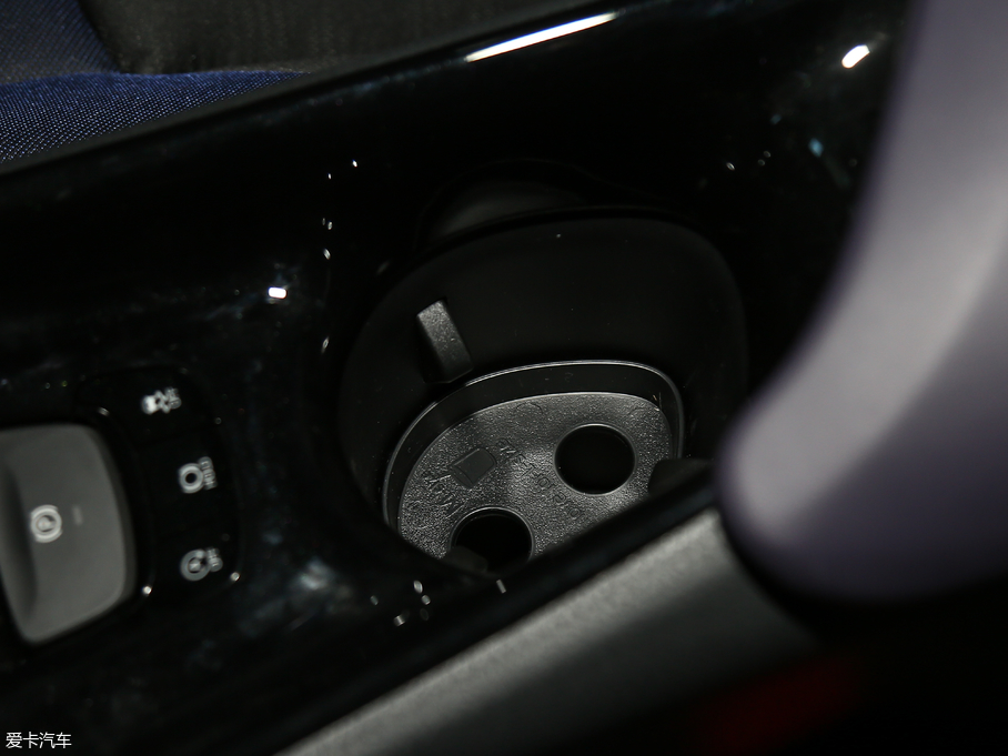 2018SC-HR 2.0L CVTԽA V