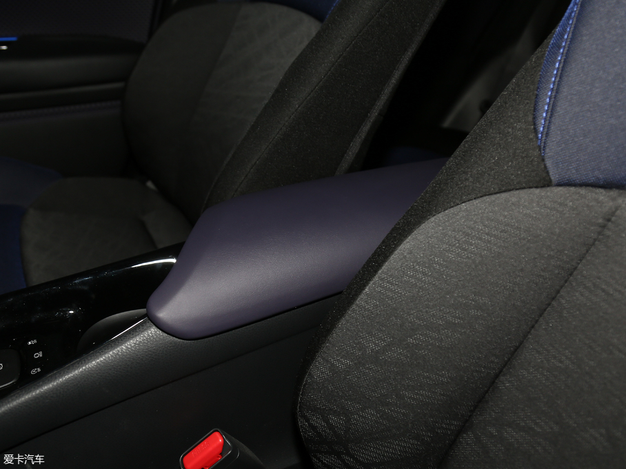 2018���S��C-HR 2.0L CVT��Խ���A�� ��V